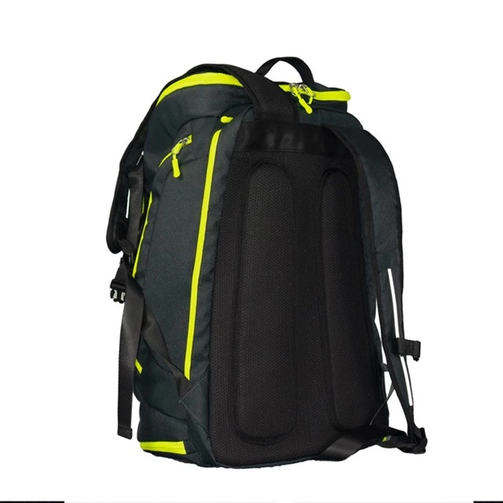 tennis racket rucksack-backside  (2)